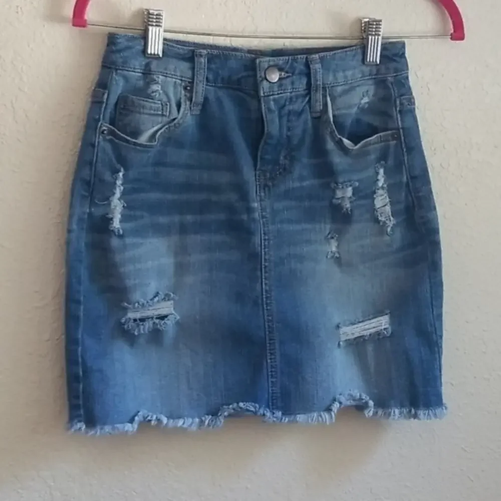 Love,‎ fire distressed skit size 2